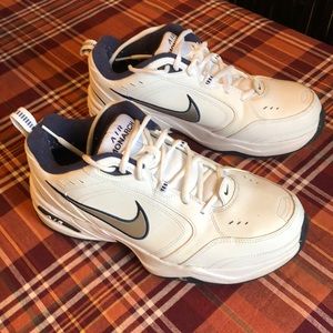 Nike AIR MONARCH Men’s sneakers